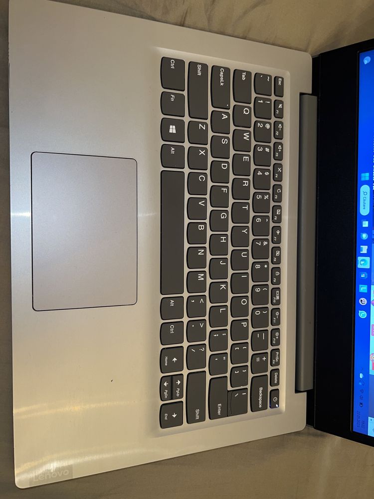 Laptop Lenovo inter core I3