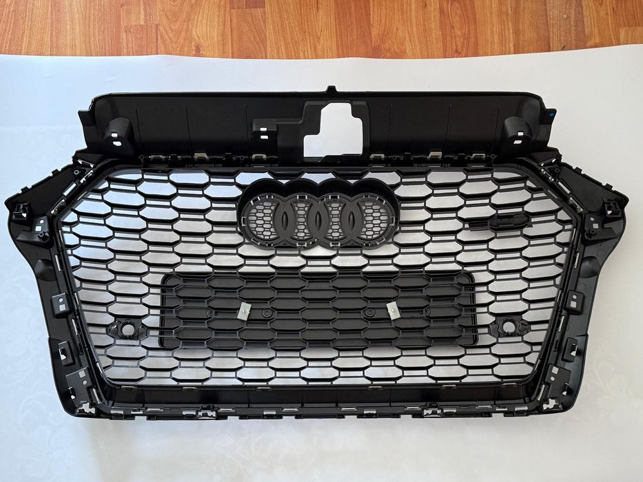 Grila Audi A3 8V (2016-2020) fagure RS3 Design accesorii incluse