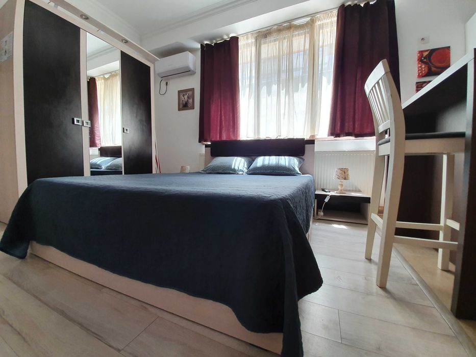 Garsoniera Mamaia centru Solid Residence cu parcare