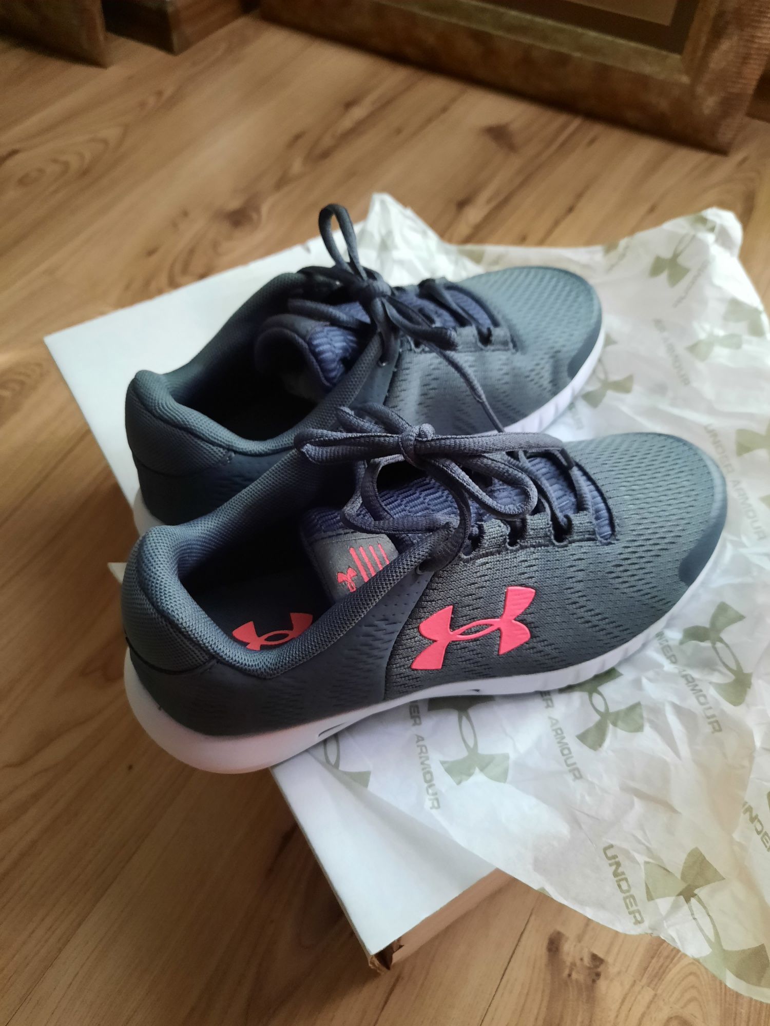 Under Armour, дамски маратонки