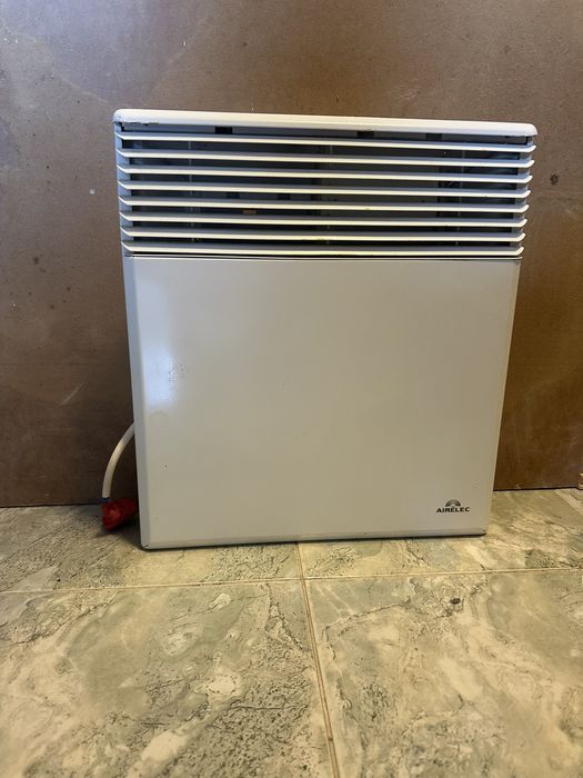 Продавам уреди за отопление конвектори големия работи перфектно