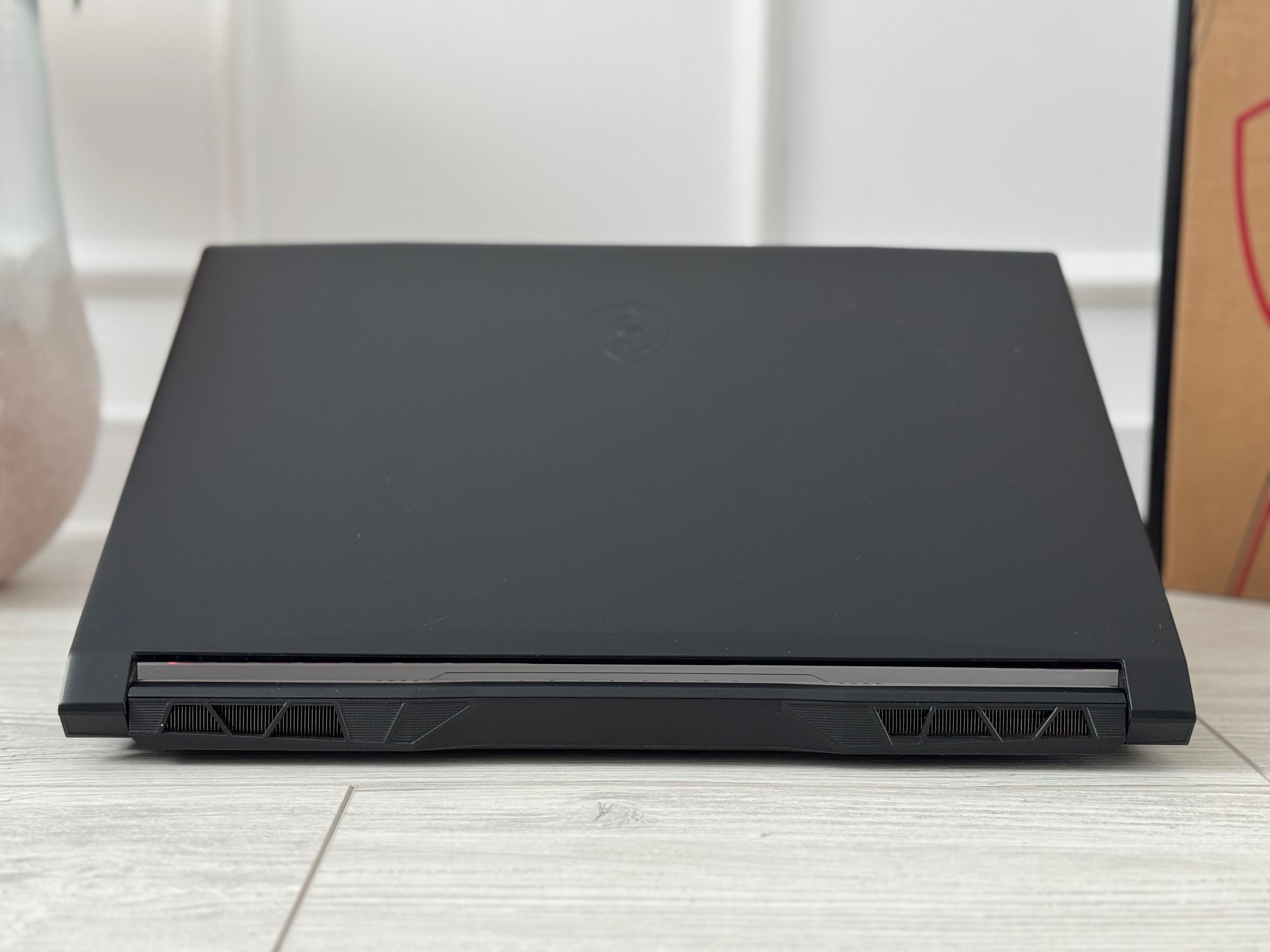 15.6 IPS 144hz/RTX 3070 8GB / i7 11800H/ 16gb рам /SSD/ Hi-Res Audio