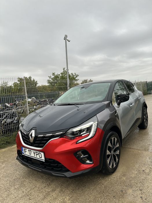 Renault Captur 2023 1.4 BENZINA HYBRID AUTOMAT usor avariat / lovit