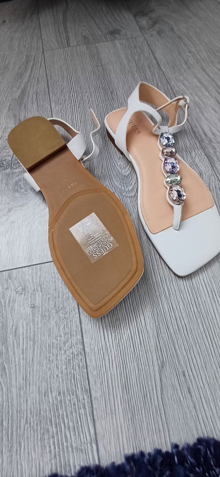 Sandale noi Guess