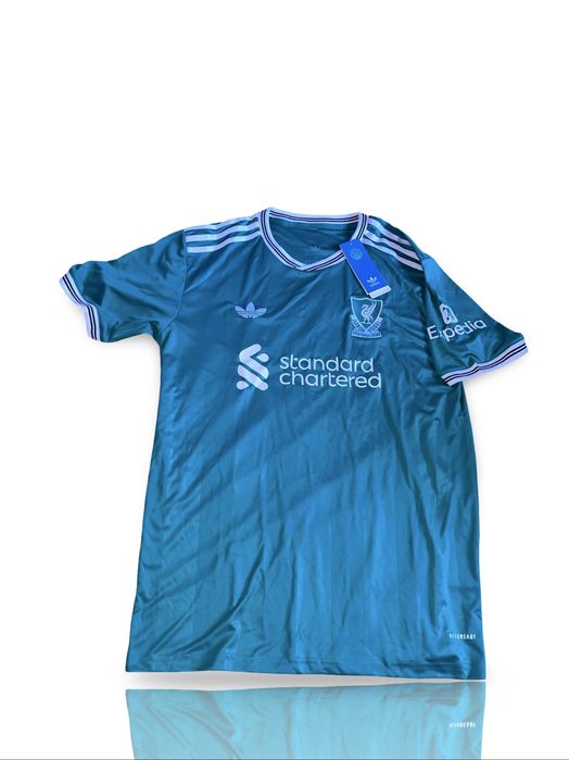 Tricou Liverpool verde marimea L nou cu eticheta