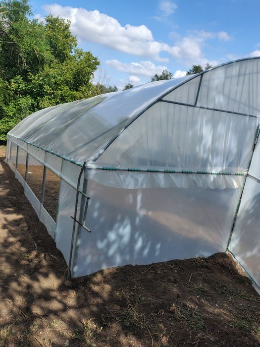 Solarii profesionale pentru legume și flori