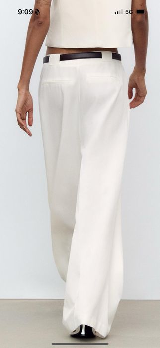 Pleated trousers with belt