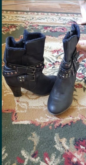 Кроссовки и Сапоги  кожа женскии,зимнии и демисезонные