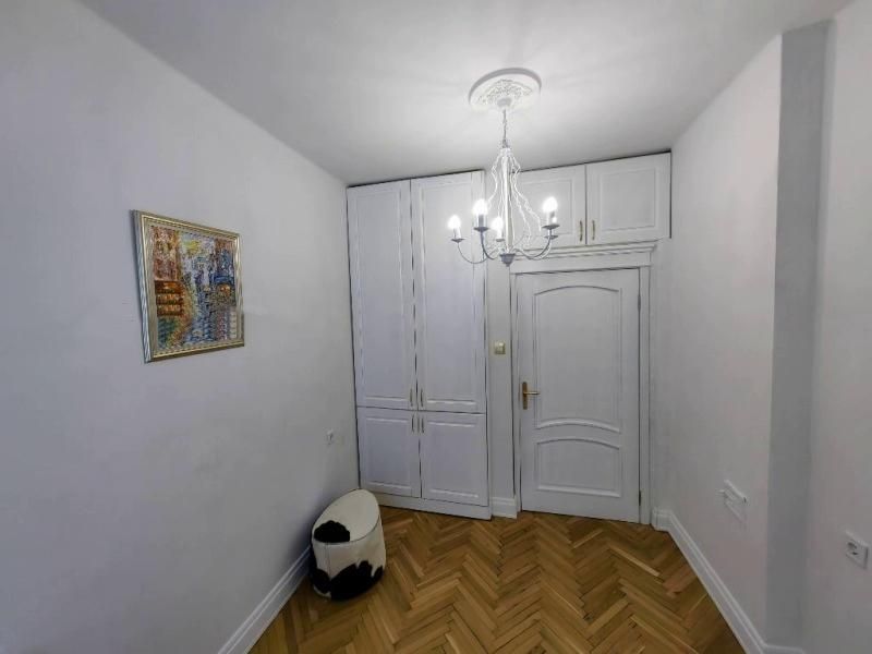 Тристаен апартамент под наем в центъра на София, 2193461