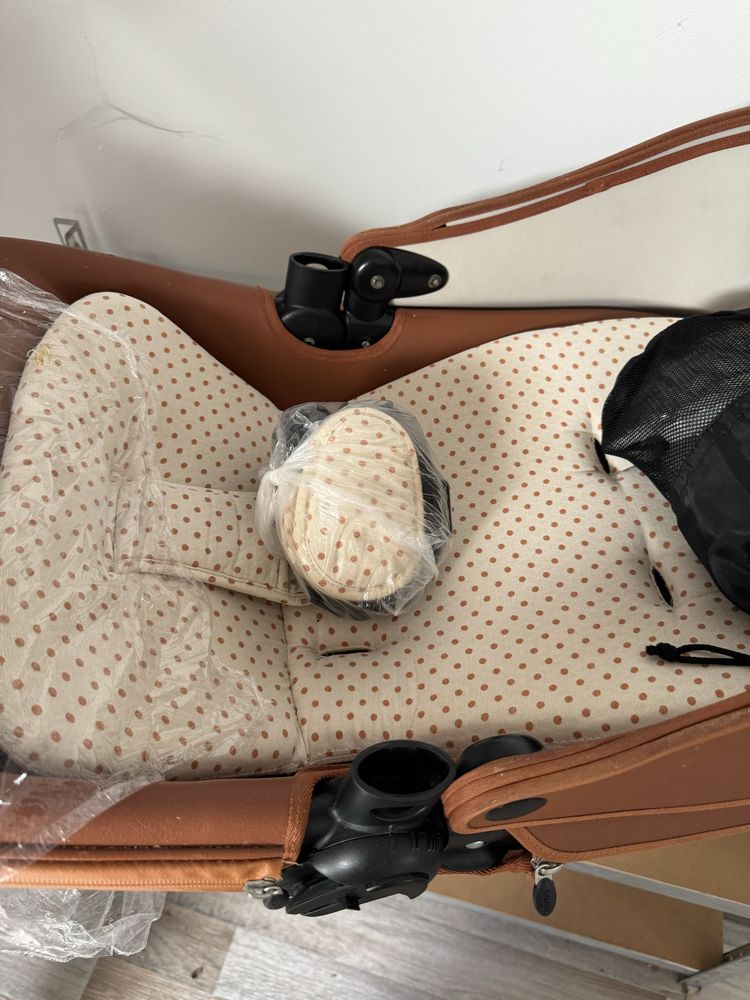 Продавам Комбинирана количка Mima - Xari, 2 в 1, кафява