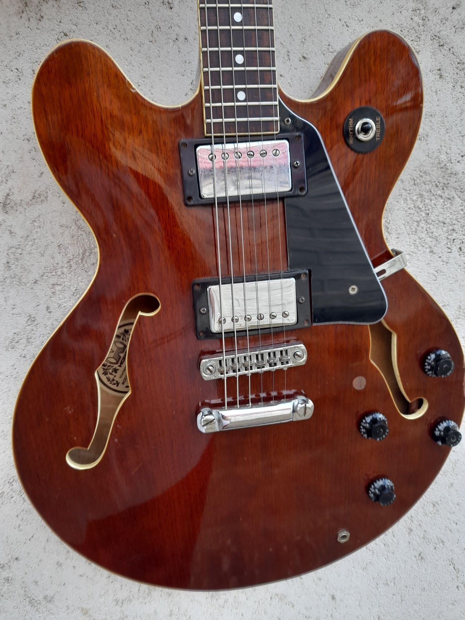 chitara semi hollow Hondo Revival H-935