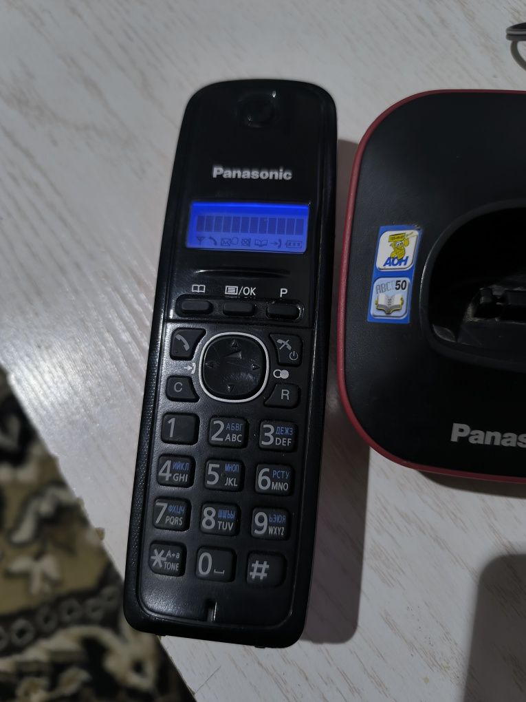 KX-TG1611CA беспроводной телефон Panasonic