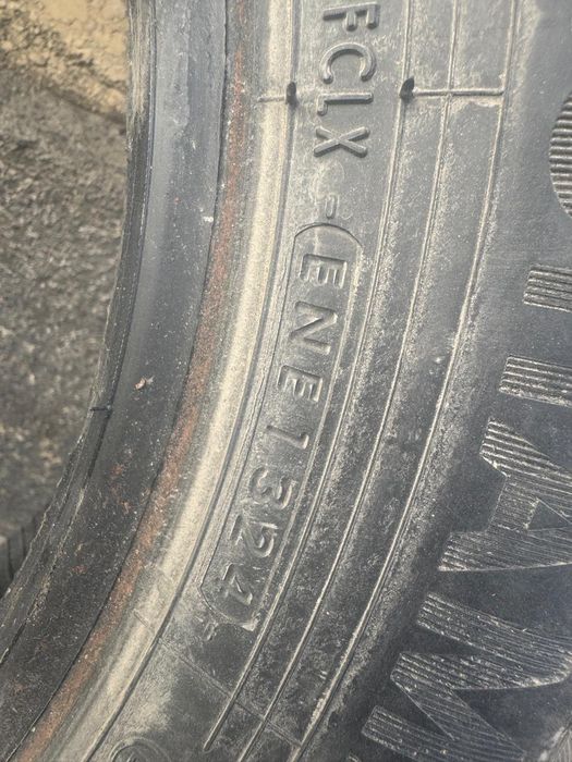 Шины зимние YOKOHAMA  с хорошим состояние