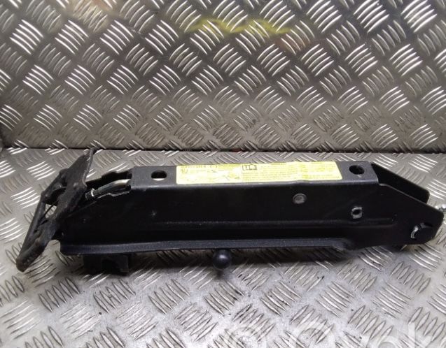 Cric VW Touareg stare perfectă