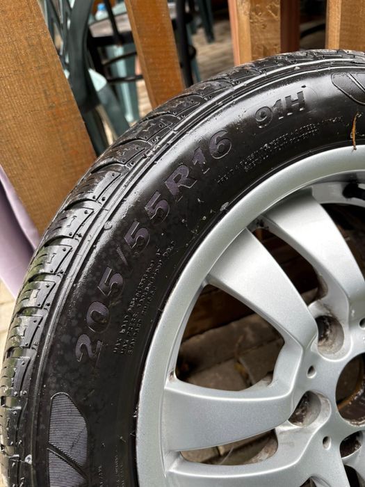 vand jante cu caucicuri de iarna