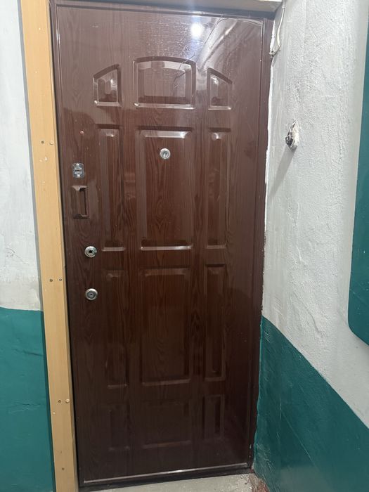 Дверь металлическая наружная