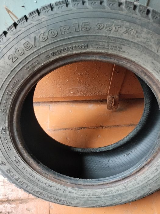 Автошины зимние размер 205/60  R15