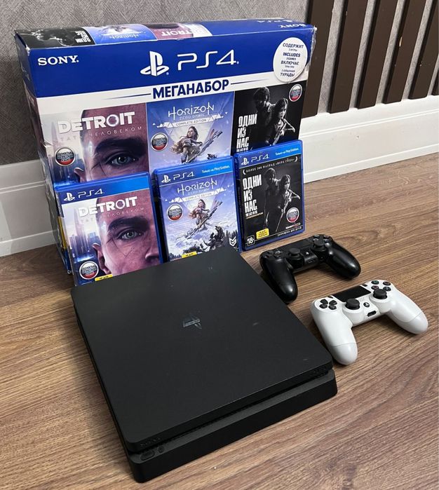 PlayStation 4 Slim