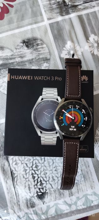 Продавам Huawei watch 3 pro