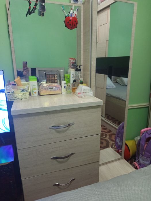 Spalni garnitur xolati yaxshi