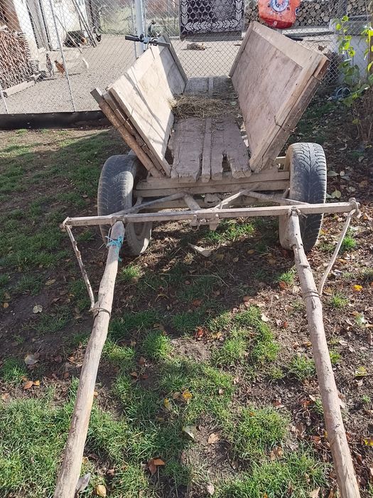 De vânzare căruță