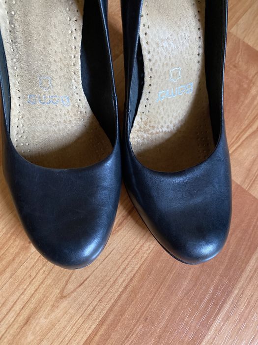 Pantofi de piele marca Buffalo 37