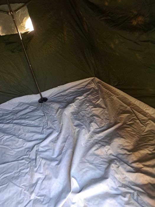 Aragaz Camping cu butelie, cort de 4 persoane