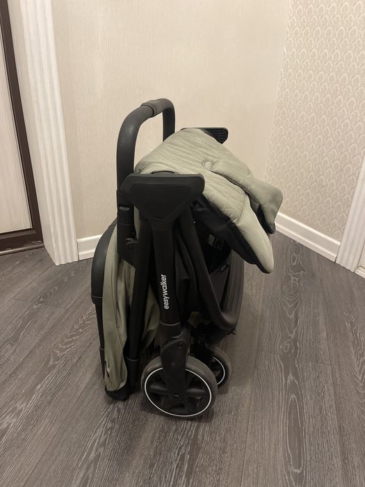 Прогулочная коляска EasyWalker Jackey