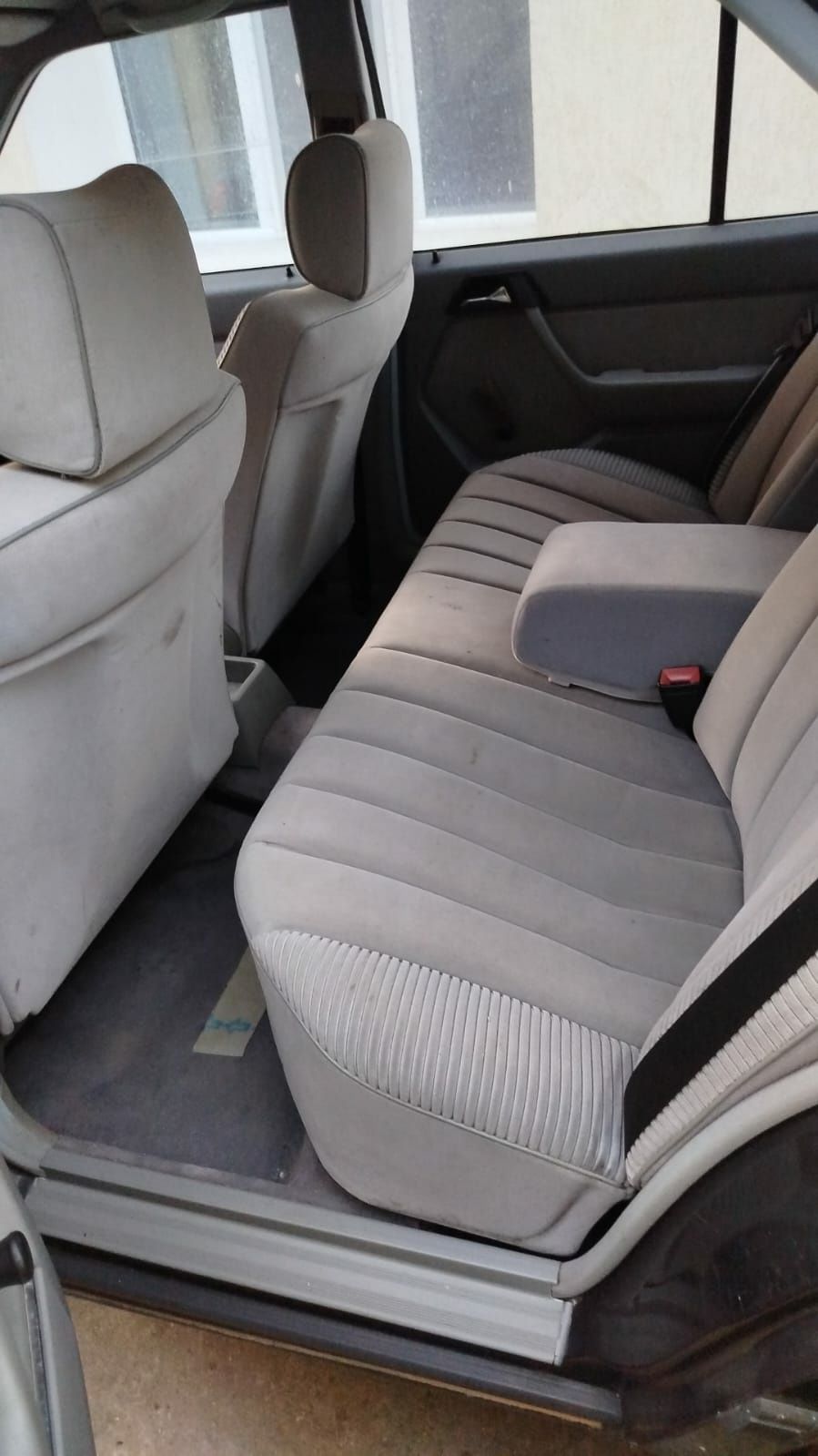 Mercedes Benz 124