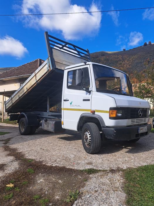 Mercedes vario basculabil cât B