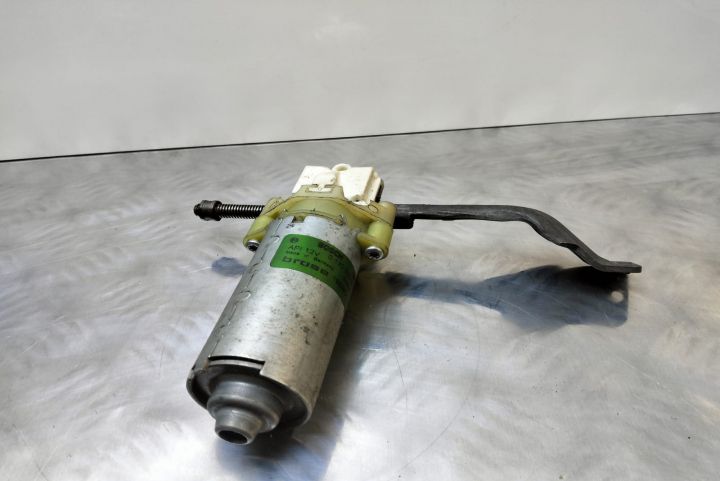 Motor extensie picioare scaun  Bosch fata stânga  198390-104 Audi A8