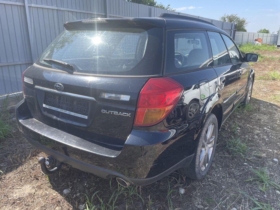 Dezmembrez Subaru Outback Legacy 3.0 boxer h6 2004