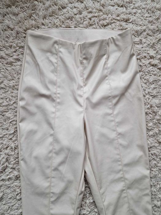 Pantaloni imitație piele H&M