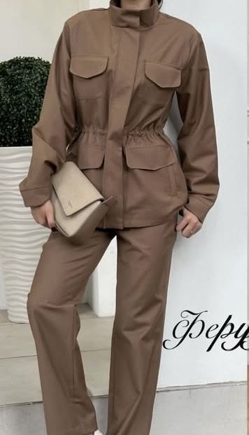 Продам двойка срочна с брюками