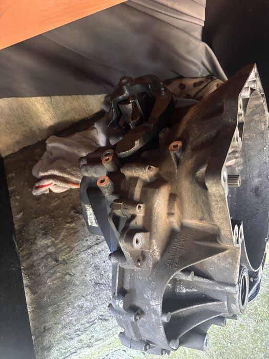 Cutie viteze ford focus mk3