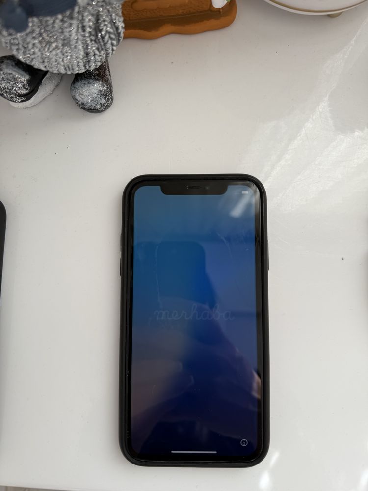 Продавам iphone 11