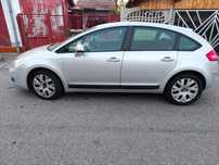 Citroën C4 Masina in stare buna, cu urme normale de uzura, mi-a ramas mica :)
