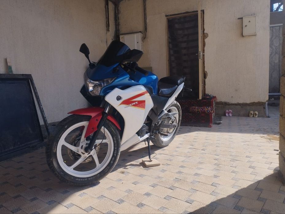 honda cbr 250 rr