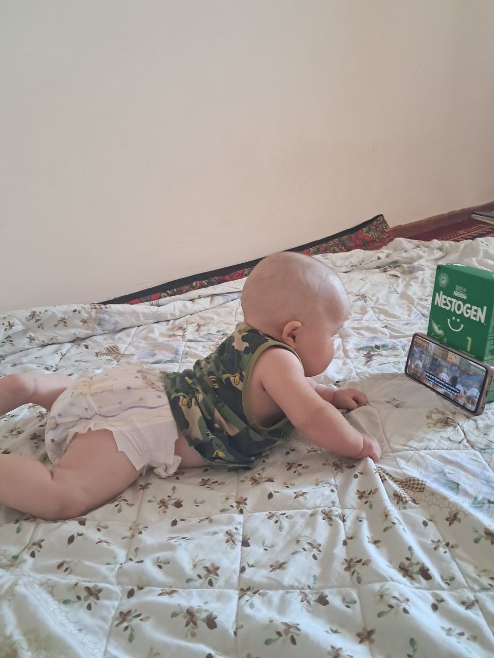 6 Oylik chaqaloqqa enaga kerak