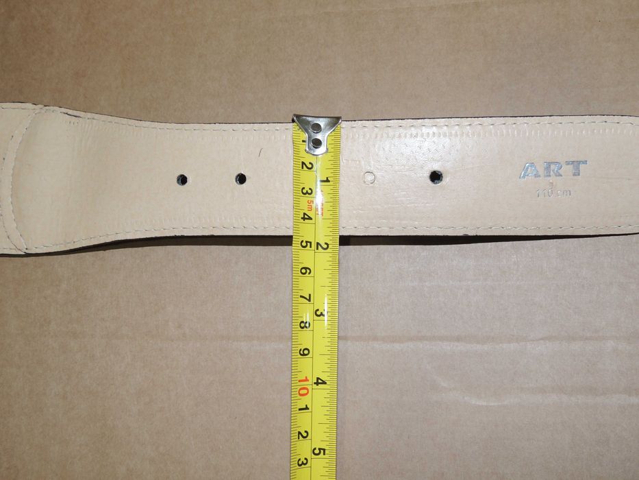 Български дамски колан на ART-93 .  Манта за медицинска сестра