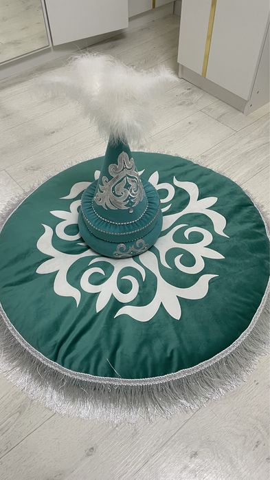 Продам набор сырга салу