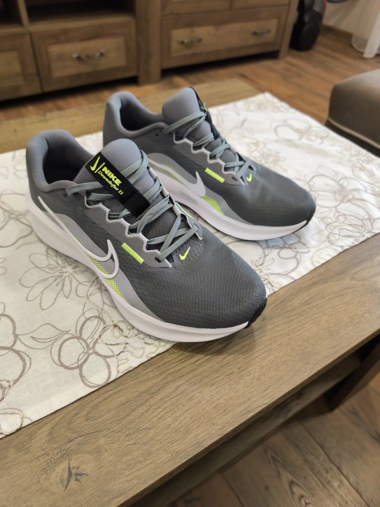 Оригинални маратонки Nike