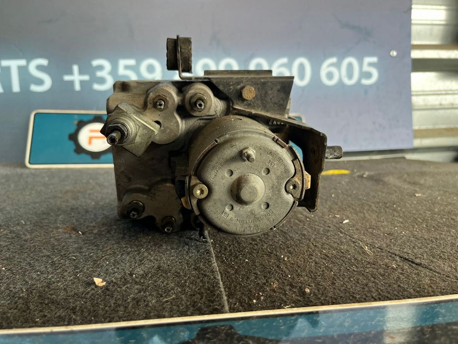 Bmw e39 2.5i 170ks Abs помпа мотор M52 модул