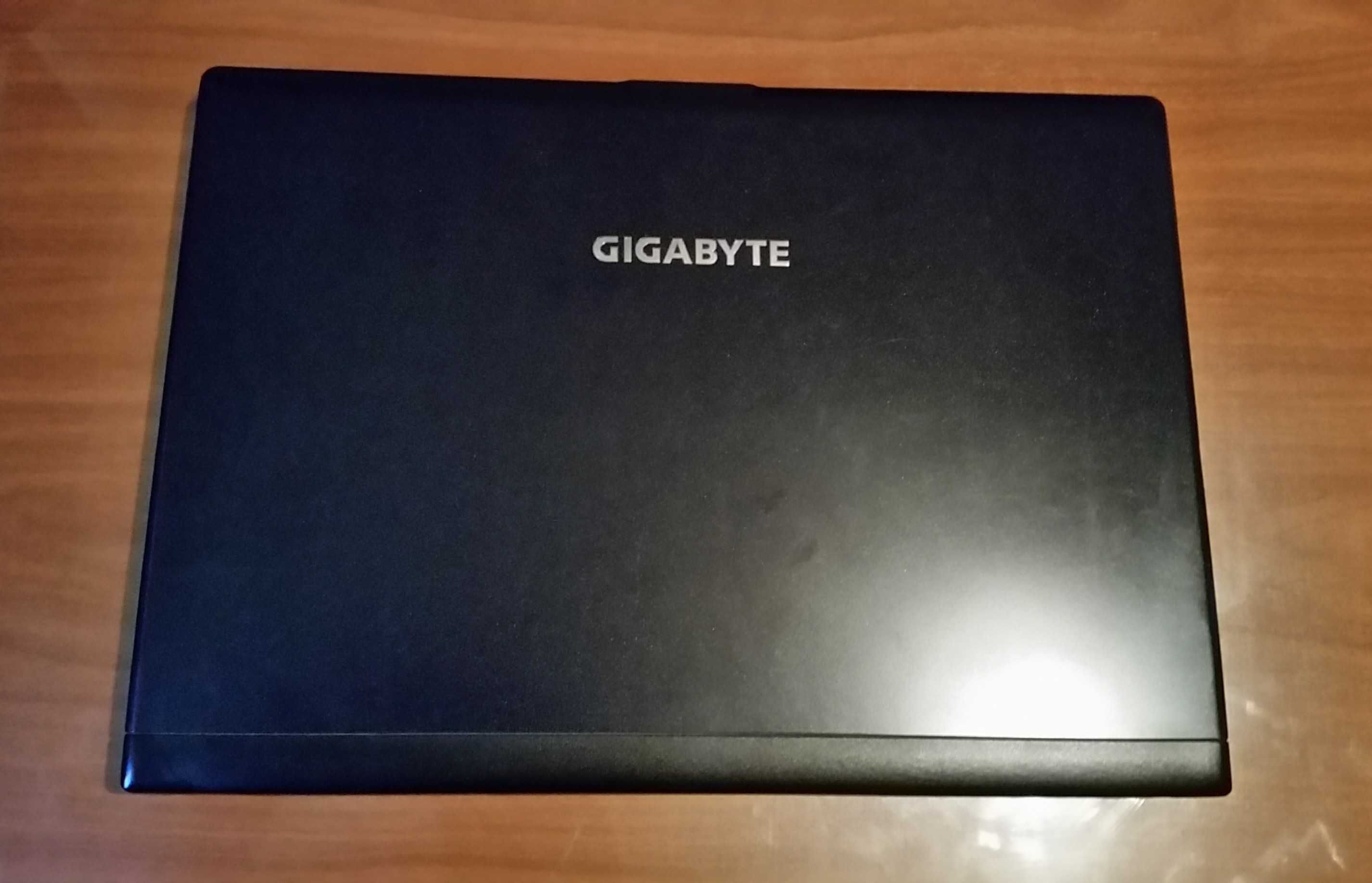 Лаптоп GIGABYTE 15.6" , Изгодно !