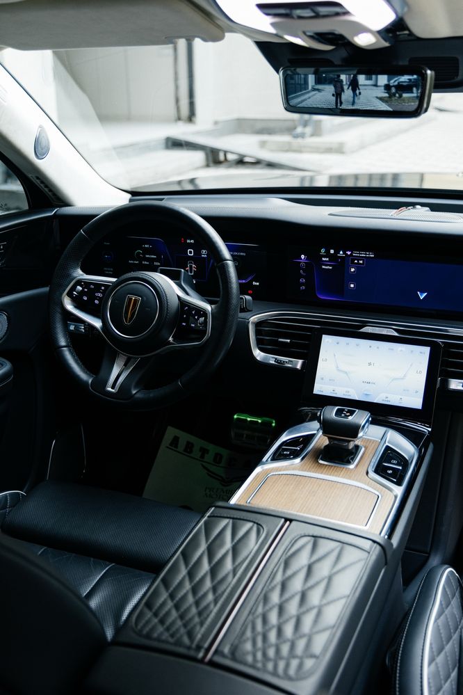 Hongqi E-HS9 eng yaxshi sifat va narxlar faqat Premier Motorsda
