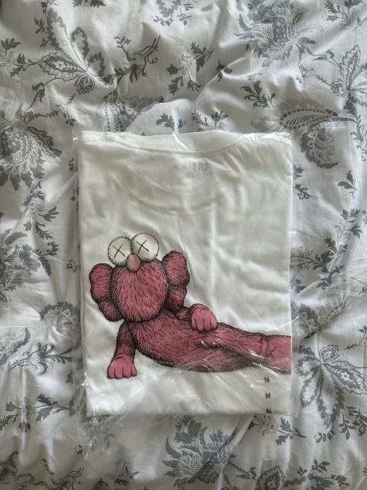 Tricou Kaws x uniqlo