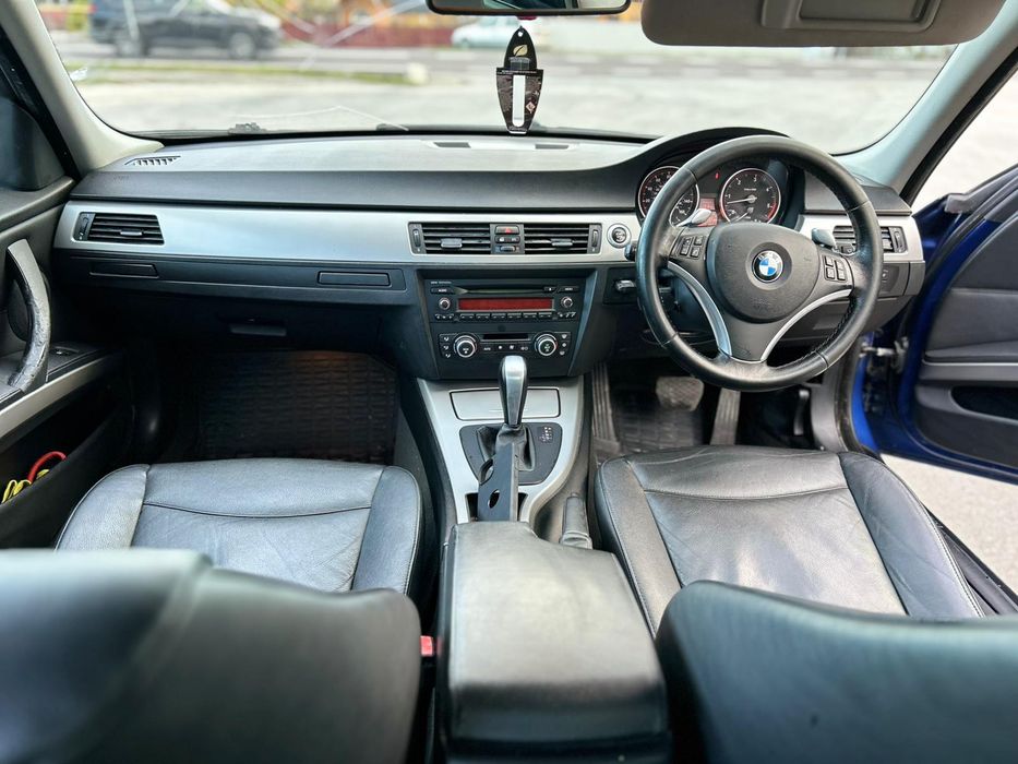 Se vinde bmw 330d 300cai automat