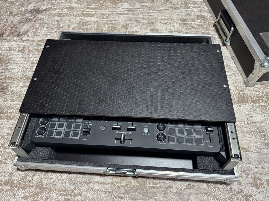 Pioneer ddj-Flx-4 + Case