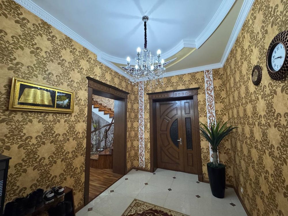 Мирзо Улубек, Циолковский