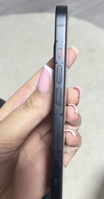 Vând iPhone 13 pro128gh și iPhone 15-128 gb